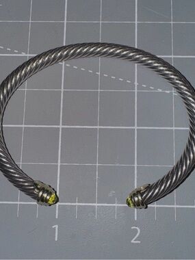 David Yurman Cable Cuff Bracelet 14K gold 925 Sterling Silver Peridot Stone auth